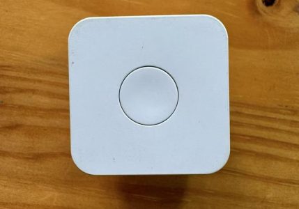 50元的智能拇指机器人，模拟手指远程开家电，支持手机APP操控