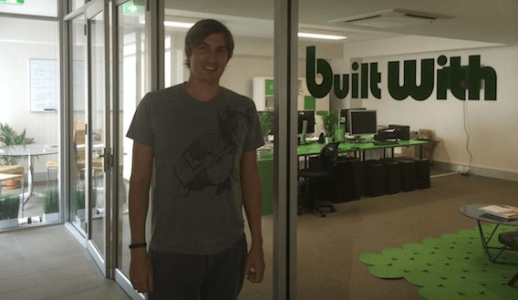 靠“扒网站”躺赚2.2亿？拆解“一人公司”BuiltWith的暴利模式